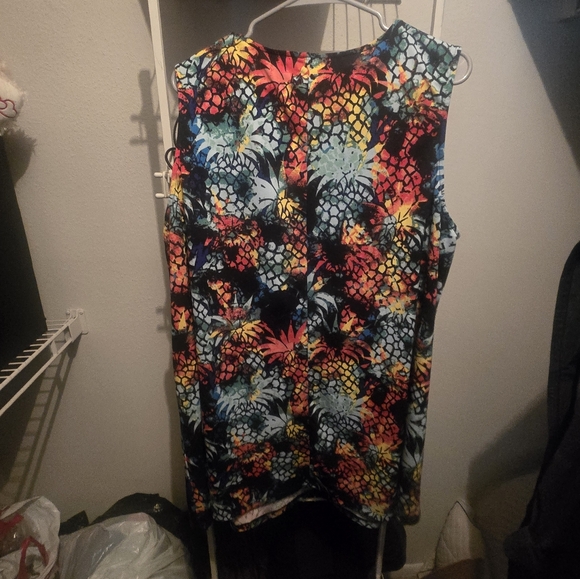 Avenue Multi Colored Tunic Tank Top (Size 2X) - Picture 3 of 5